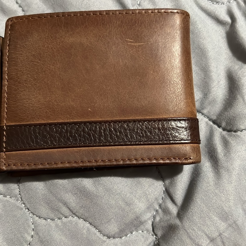 Fossil Quinn leather Flip Bifold Leather Wallet - Picture 4 of 6